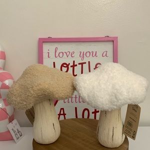 Easter Curly Tan Beige & White Mushroom Tabletop, 6 in, Set.